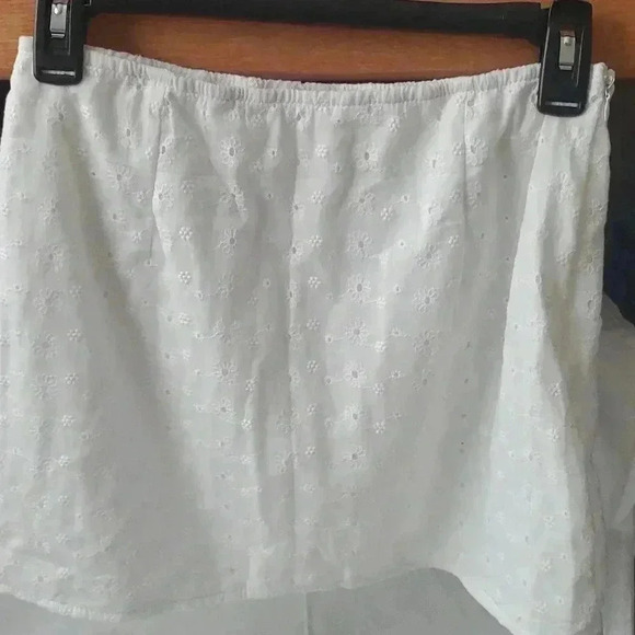 ☆☆☆Mini white skirt with yellow top - Picture 6 of 11